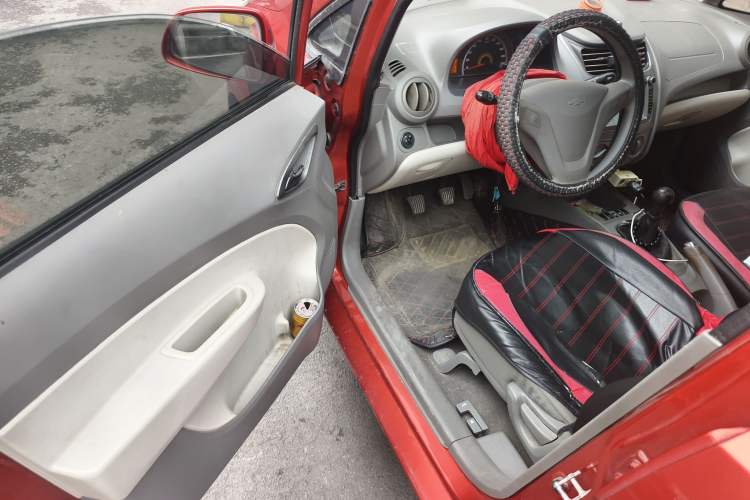 Used Chevrolet Sail 2011 Sedan 1.4L Manual Happiness Edition