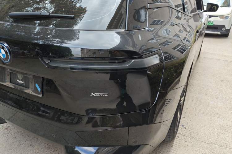 Used BMW iX 2022 xDrive40
