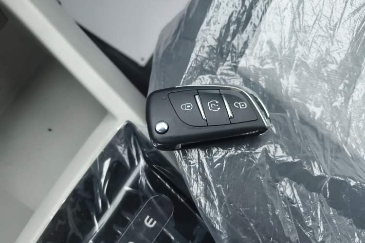 Used JMEV Xiao Qilin 2026 Model PLUS Comfort Version Interior 1