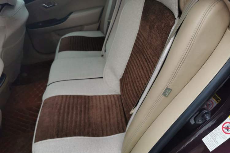 Used Toyota Crown 2010 3.0L Royal Saloon Left Rear Seat