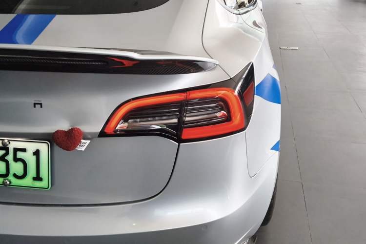 Used Tesla Model 3 2021 Standard Range Rear-Drive Upgraded Version Exterior 3