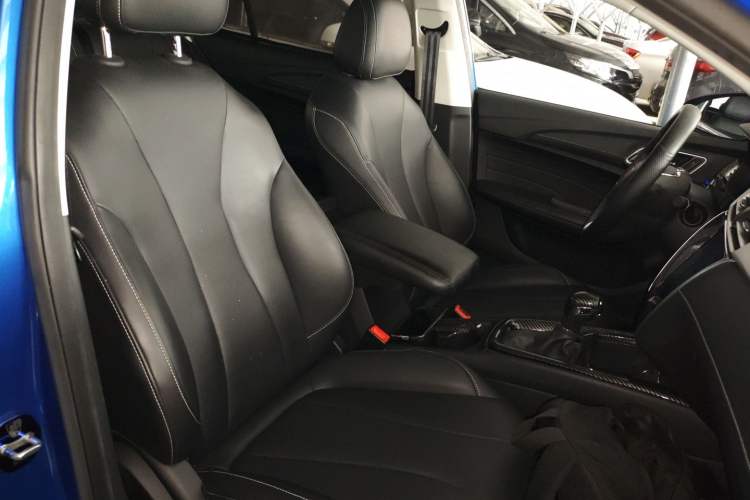 Used Roewe i5 2020 1.5L Automatic 4G Connect Luxury Flagship Edition