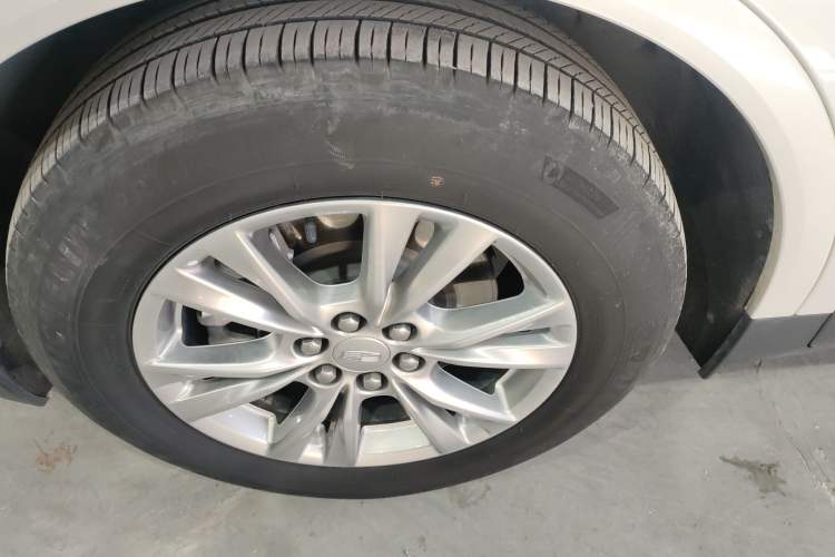 Used Cadillac XT5 2022 2.0T Two-Wheel Drive Luxury Version
