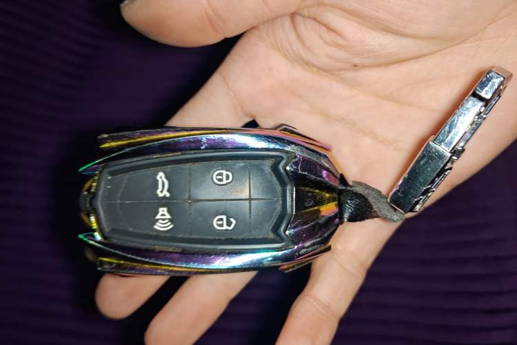 Used BORGWARD BX5 2017 20TGDI Automatic Two-Wheel Drive Pioneer Edition Vehicle Key