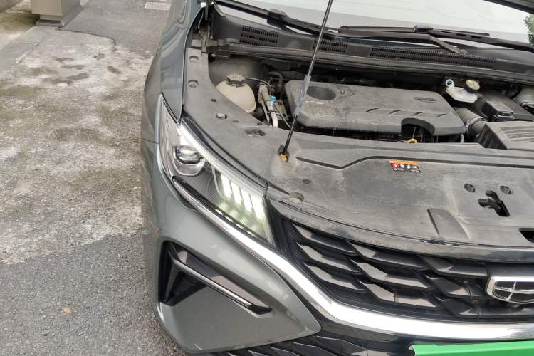 Used Geely Auto Jiajie 2023 Geely Jiaji L 1.5TD DCT Luxury Model Right Front Headlight