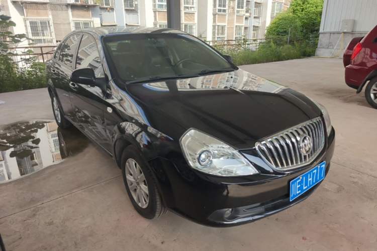 Used Buick Excelle 2013 1.5L Manual Classic Model Front Right 45 Deg