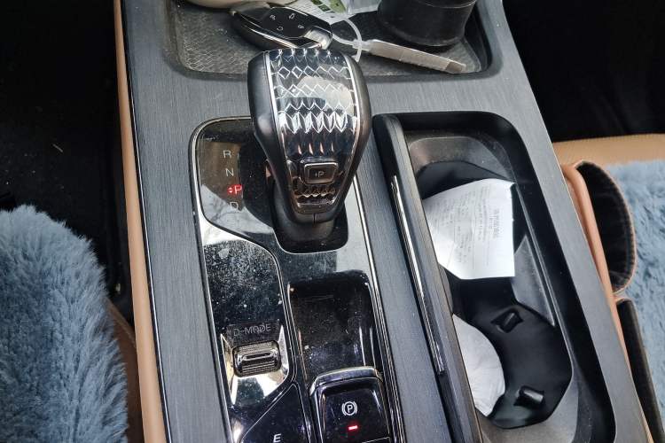 Used GAC Trumpchi ES9 2024 PHEV with 143 km Max