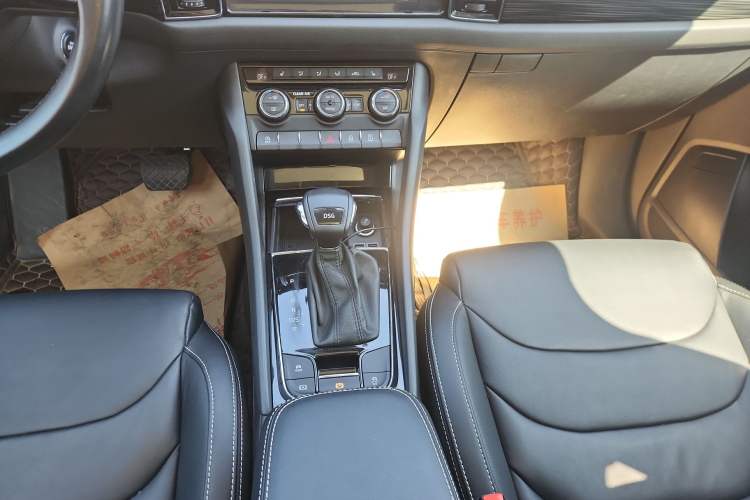 Used Skoda Kodiaq 2018 Facelifted TSI330 5-Seater Two-Wheel-Drive Luxury Enjoyment Edition Gear Lever