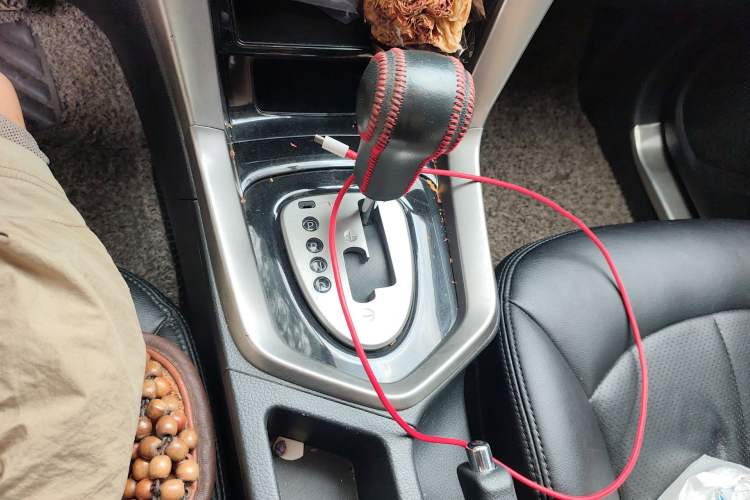 Used Venucia T70 2016 2.0L CVT Smart Choice Edition Gear Lever