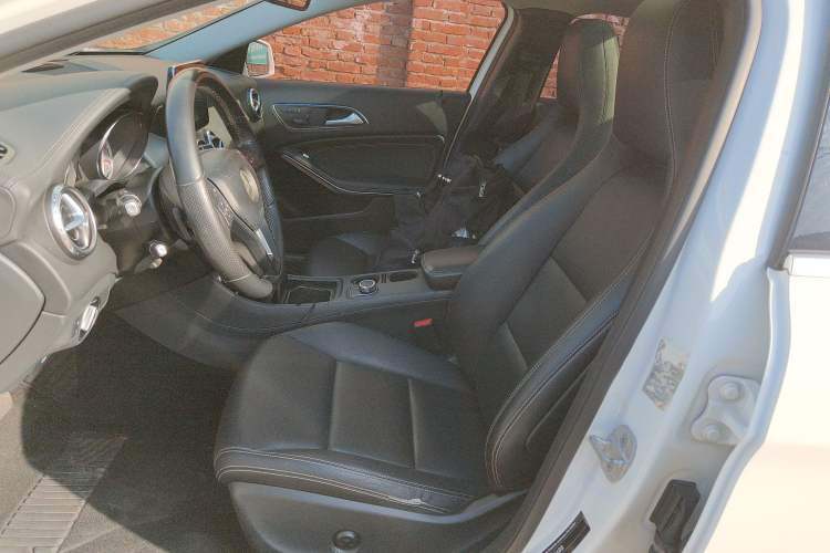 Used Mercedes-Benz GLA 2016 GLA 220 4MATIC Luxury Model