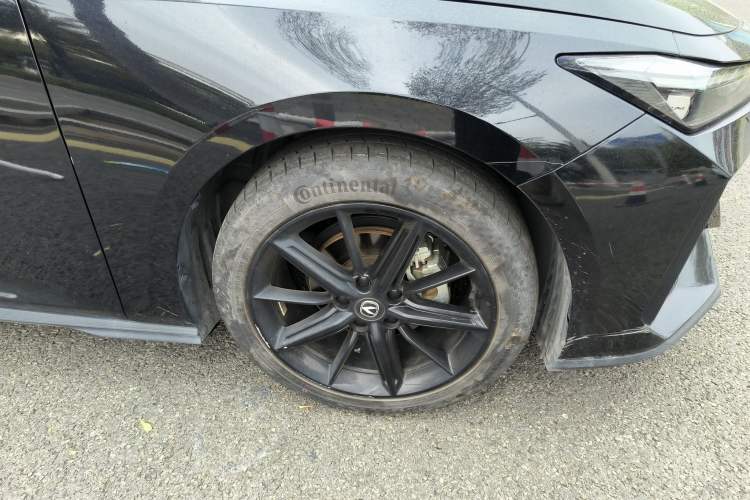 Used CHANGAN UNI-V 2023 1.5T Prestige Model