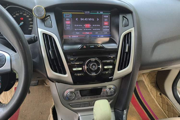 Used Ford Focus 2012 Hatchback 1.6L Automatic Fashion Edition
