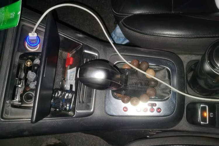 Used Volkswagen Tiguan 2015 1.8TSI Automatic Two-Wheel Drive Comfort Edition Gear Lever