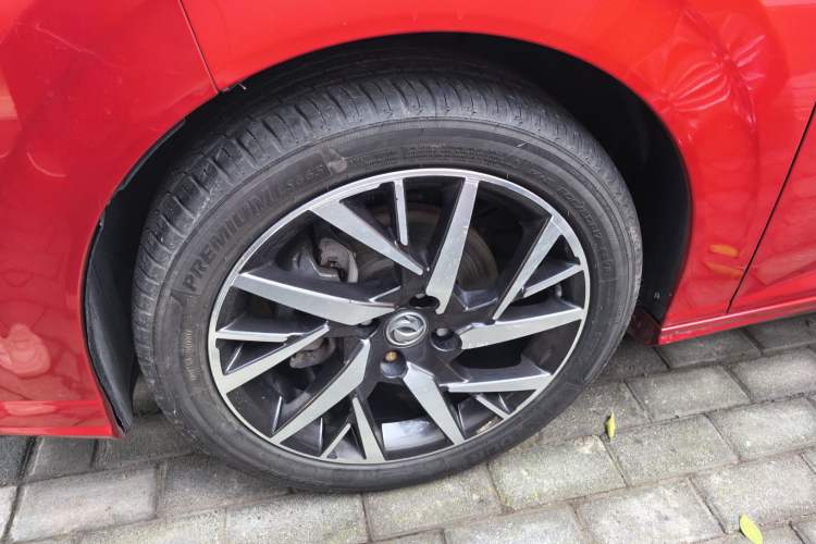 Used Dongfeng Aeolus Yixuan 2020 230T Automatic Advanced Edition Left Front Wheel Hub