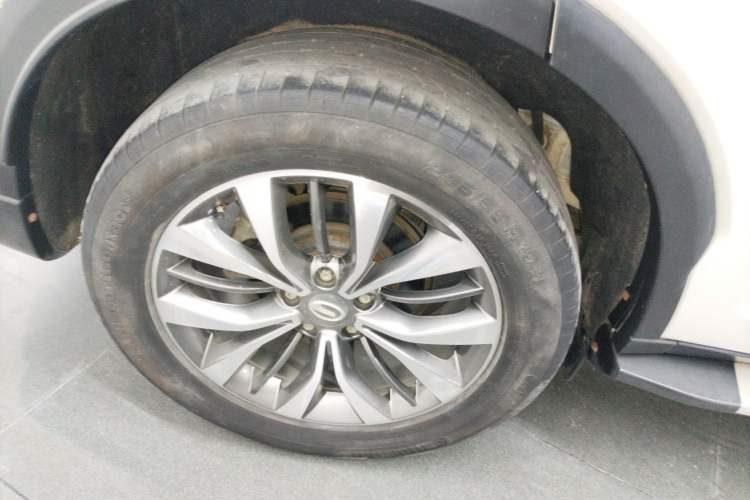 Used GAC Trumpchi GS8 2017 320T Two-Wheel Drive Luxury Smart Connectivity Version (7 Seats)