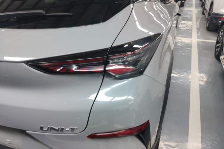 Used CHANGAN UNI-T 2020 1.5T Flagship Version
