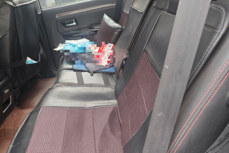 Used Haval H5 Classic 2013 ZhiZun Edition 2.0T Manual Two-Wheel Drive Elite Model