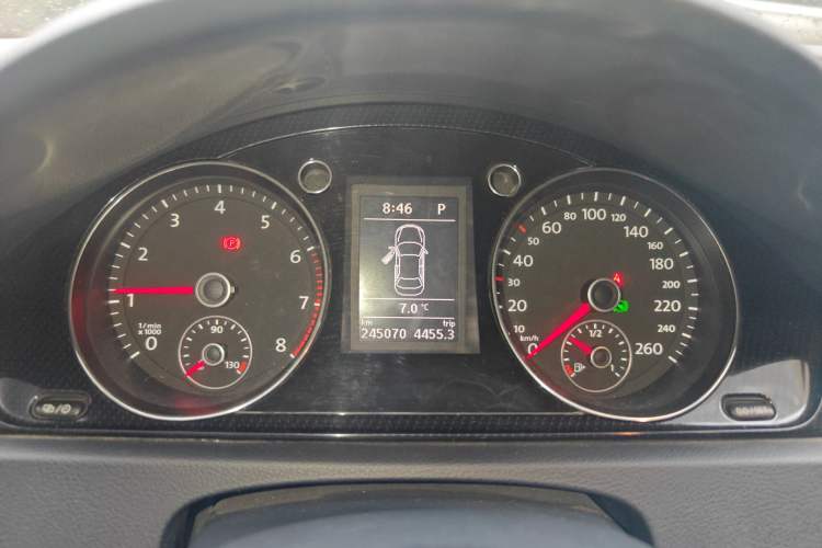 Used Volkswagen Magotan 2013 2.0 TSI Luxury Model
