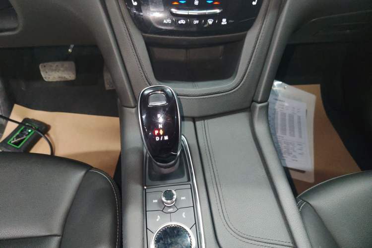 Used Cadillac XT6 2022 2.0T Six-Seater Four-Wheel-Drive Luxury Version