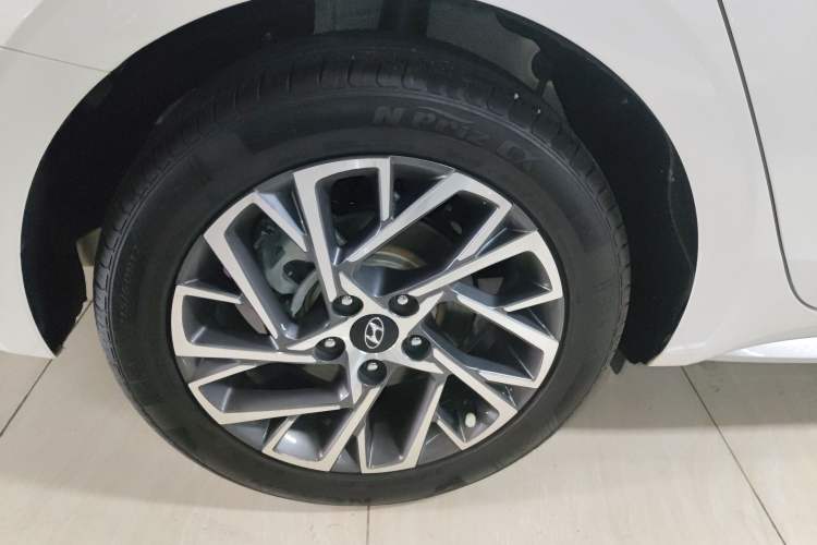 Used Hyundai Mistra 2021 1.8L CVT GLX Elite Edition