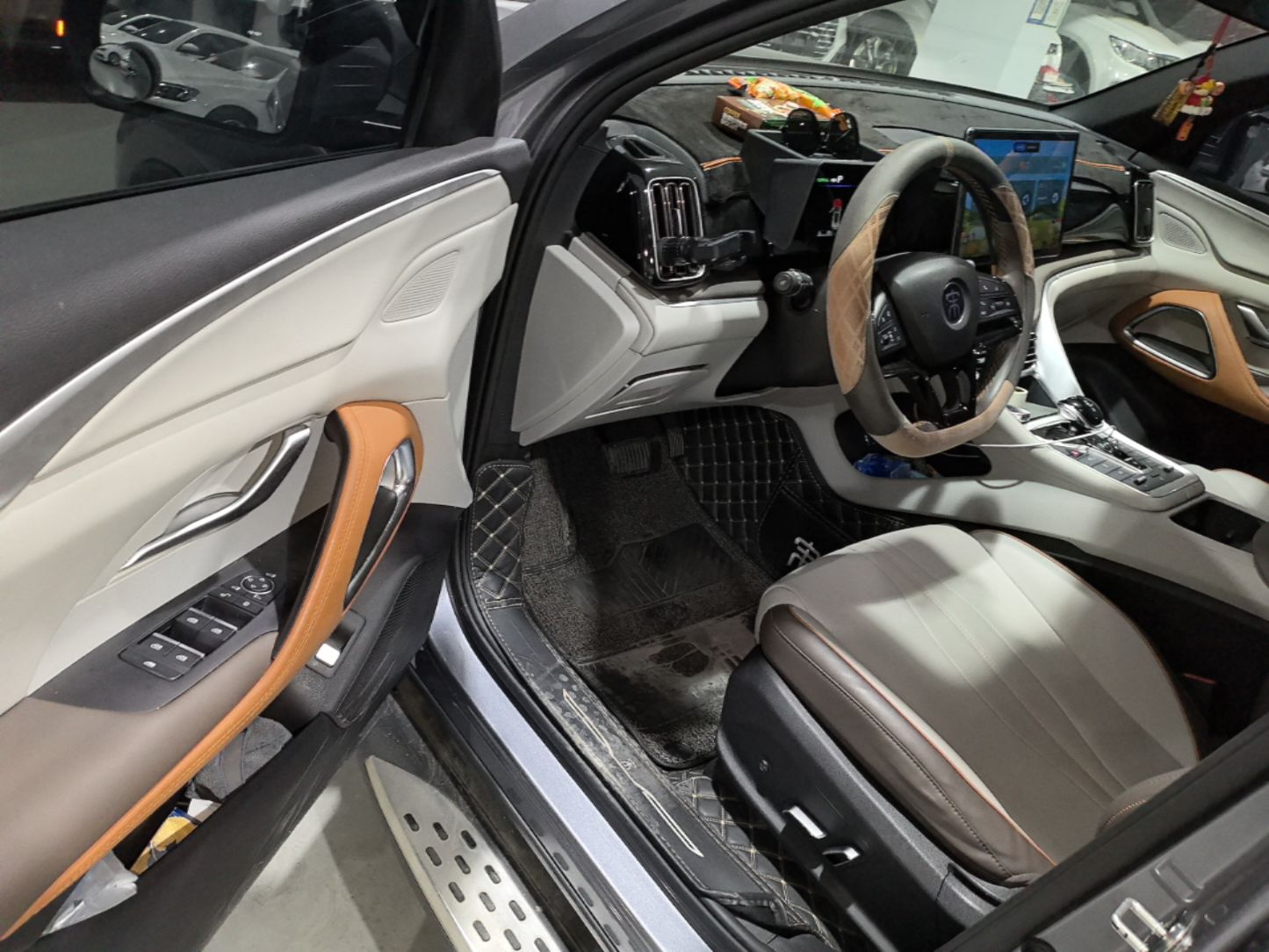 BYD Song Pro New Energy 2022 DM-i 110km Flagship Model — снимка 18