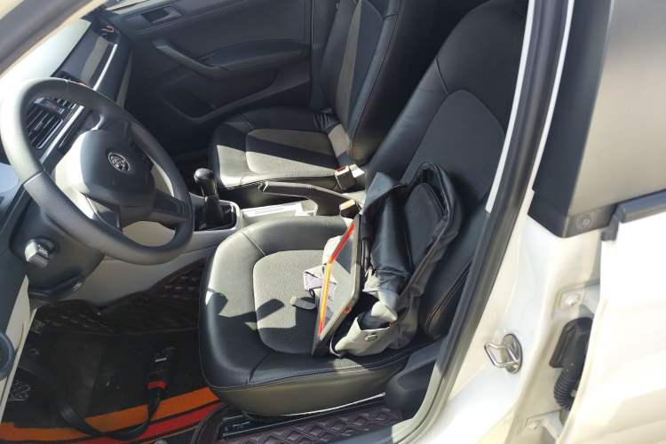 Used Skoda Rapid 2016 1.4L Manual Front-Wheel Drive Model Left Front Seat