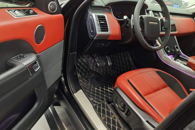 Used Land Rover Range Rover Sport 2019 3.0 L6 HSE DYNAMIC
