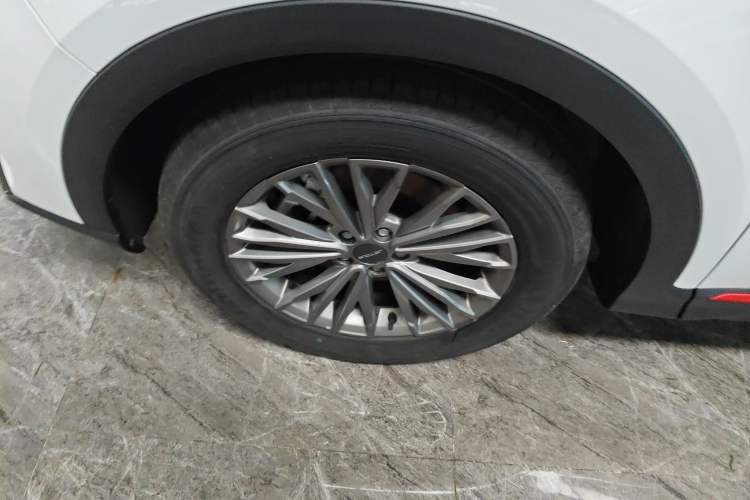 Used JETOUR X70 2023 1.5T DCT Overpass PRO+ Edition 7 Seats
