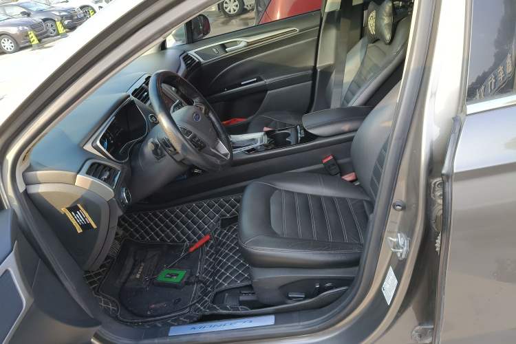 Used Ford Mondeo 2013 2.0L GTDi 200 Luxury Model