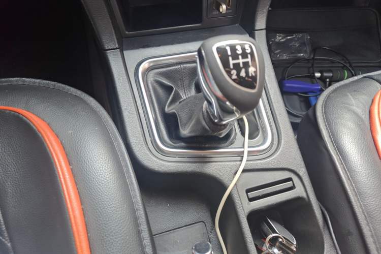 Used BAIC Weiwang M50F 2017 1.5L Standard Model