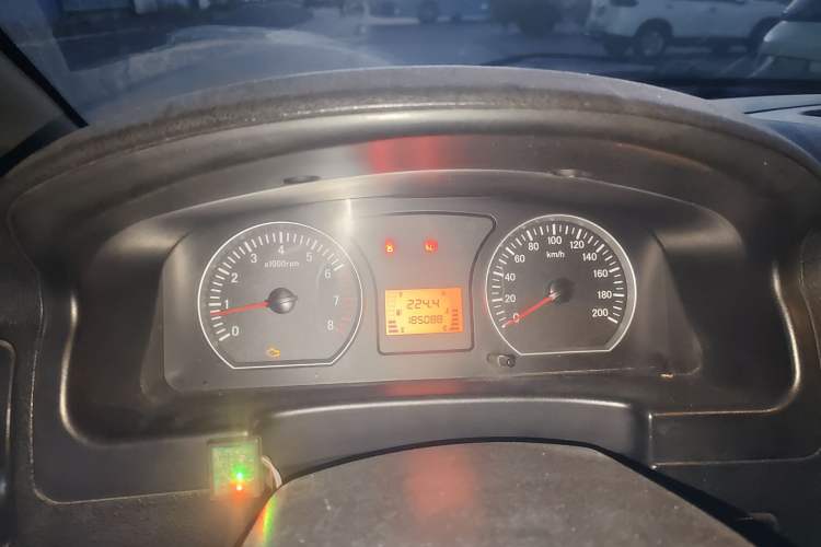 Used FORTHING Lingzhi 2012 Commercial Version 1.6L Base Model
