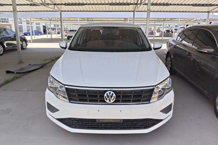 Used Volkswagen Jetta 2019 Dream Edition 1.5L Manual Fashion Version Front