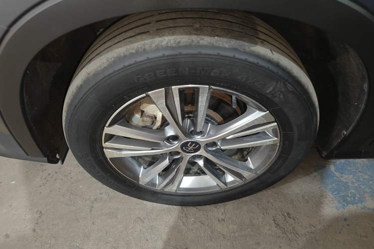 Used BYD Song Pro 2019 1.5T Automatic Elite Edition Left Front Wheel Hub