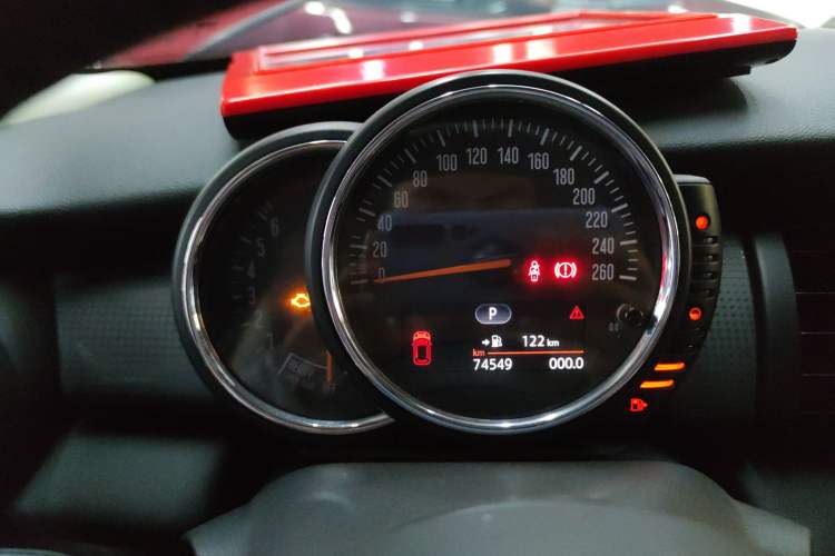 Used MINI MINI 2014 1.5T COOPER Fun