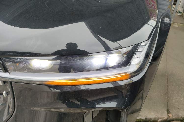 Used Lincoln Nautilus 2025 2.0T All-Wheel-Drive Luxury Hybrid Edition
