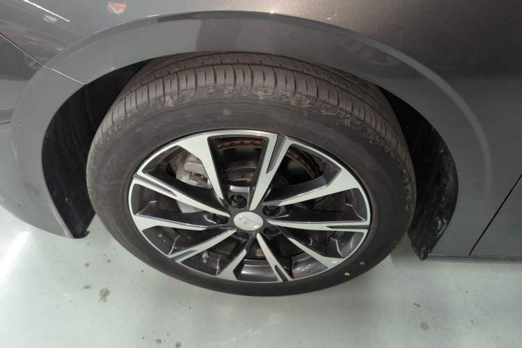 Used Geely Auto Emgrand 2025 4th Generation 1.5L CVT Luxury Version
