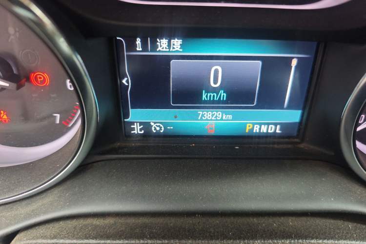 Used Buick Envision 2021 532T Two-Wheel-Drive Leading Version Odometer Close Up