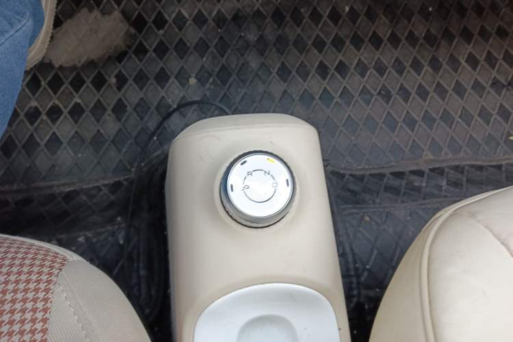 Used Wuling Hongguang MINIEV 2024 3rd Generation 215km Youth Edition Gear Lever