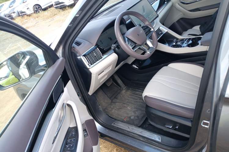 Used BYD Song PLUS New Energy 2025 EV with 605 km Range – Flagship Version
