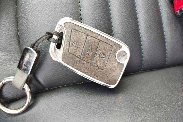 Used Volkswagen Magotan 2019 330TSI DSG Leading Model China VI Standard Vehicle Key