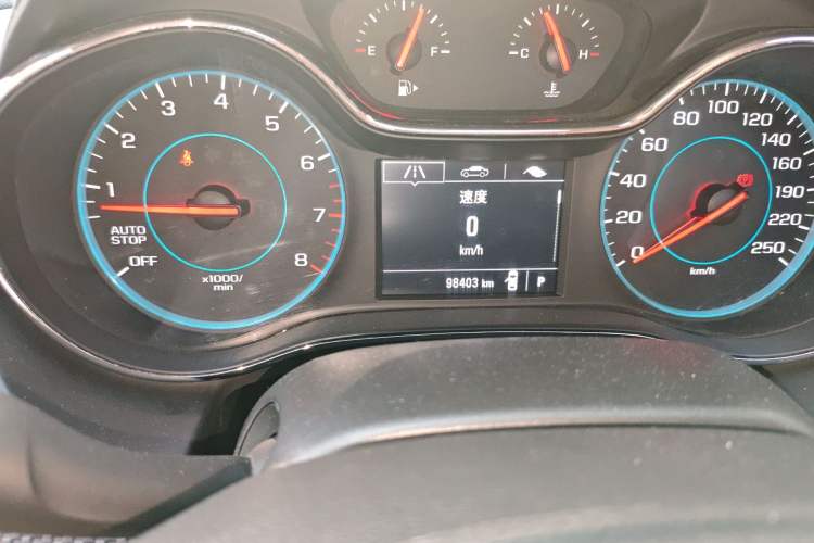 Used Chevrolet Cruze 2017 1.5L Automatic Pioneer Sunroof Edition Odometer Close Up