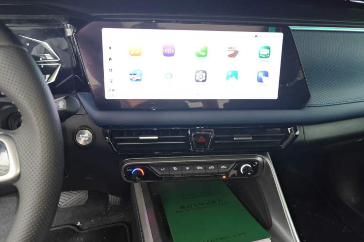 Used GAC Trumpchi GS3 2023 Shadow Speed 270T Dynamic Intelligence Edition Audio And AC Panel