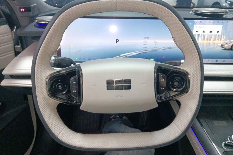 Used Geely Galaxy E8 2025 700 km Long-Range Intelligent Driving Version