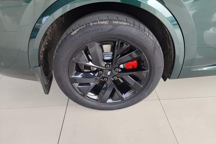 Used Li Auto L8 2023 Max model
