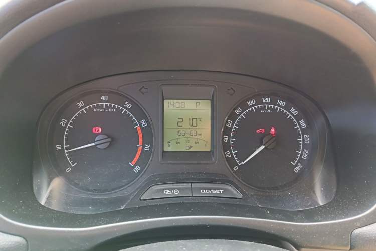 Used Skoda Fabia 2014 1.4L Automatic Crystal Edition Instrument Cluster