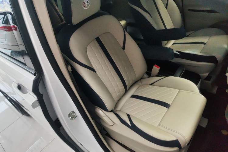Used Buick GL8 2023 ES Lu Zun Comfort Model