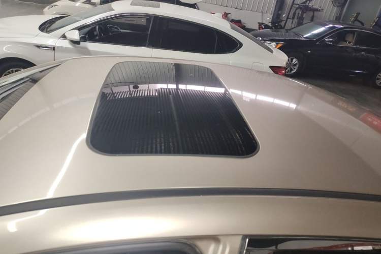 Used Geely Auto Emgrand GL 2019 1.4T CVT Elite Smart Edition Roof