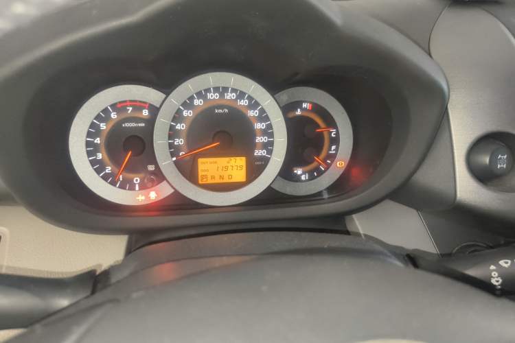 Used Toyota RAV4 2009 2.4L Automatic Luxury Edition
