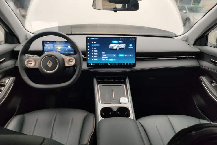 Used Baojun Yunhai 2025 Model 500km Pure Electric Travel Edition
