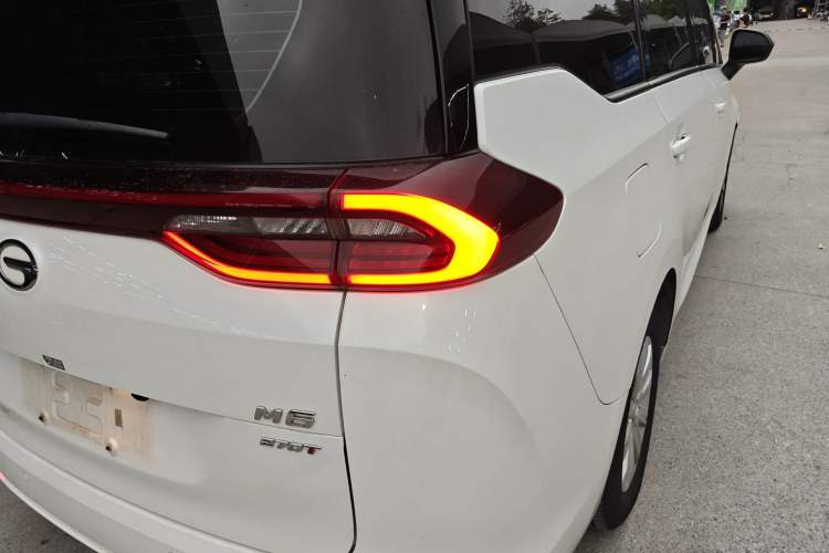 Used GAC Trumpchi M6 2021 270T DCT Elite Edition (7-seater) Right Rear Taillight